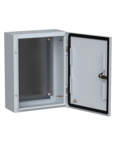 ЩМП-40.30.15 TITAN 5 УХЛ1 IP66 400x300x150 (TI5-10-N-040-030-015-66). Шкаф металлический с монтажной платой. IEK в Ярославле