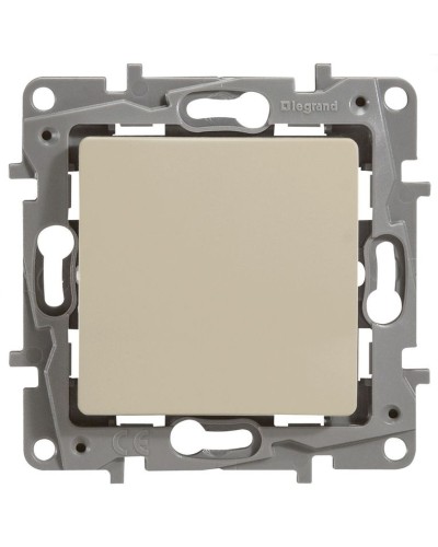 Выключатель 10AX-250В ETIKA, слоновая кость (672301). Выключатель. LegranD в Ярославле