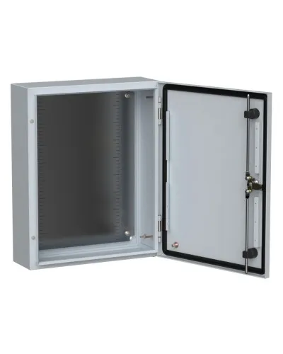 ЩМП-50.40.15 УХЛ1 IP66 500x400x150 TITAN 5 (TI5-10-N-050-040-015-66). Шкаф металлический с монтажной платой. IEK в Ярославле